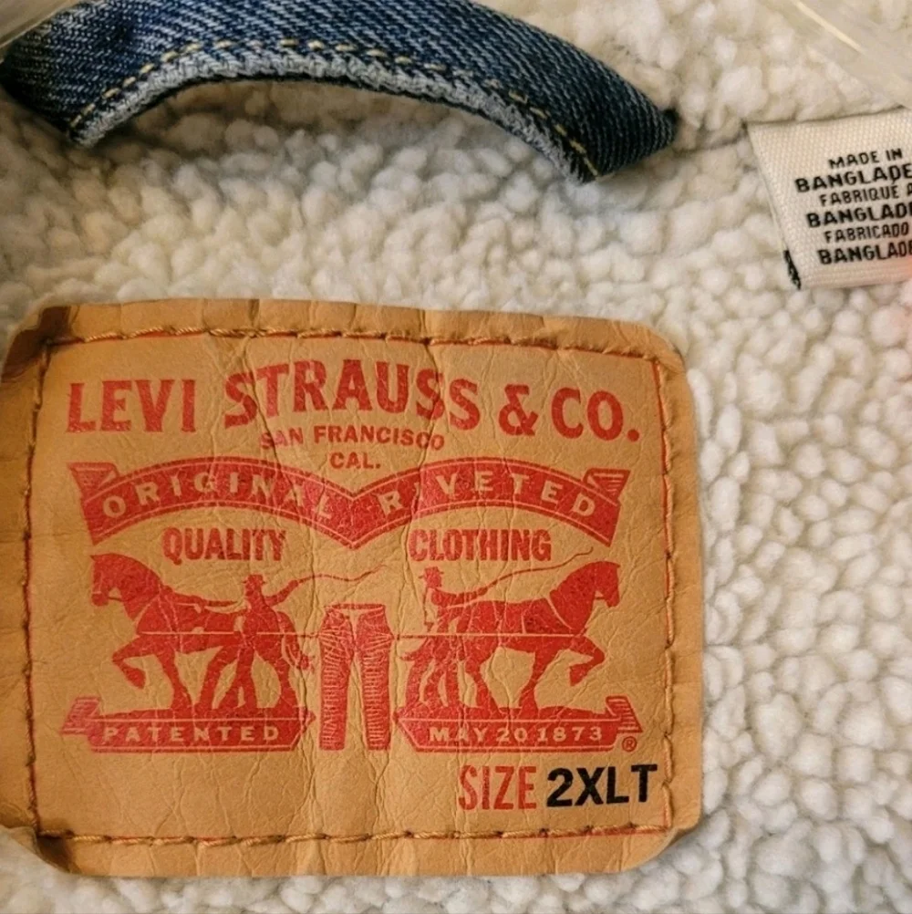 Levi's Men's Big & Tall Sherpa Lined Trucker Jacket Blue Wash Denim, Size 2XLT